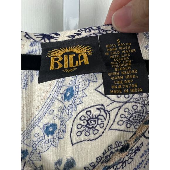 Bila Womens Vintage White Maxi Dress Crickle Paisley Animal Print Boho Small - Picture 2 of 8